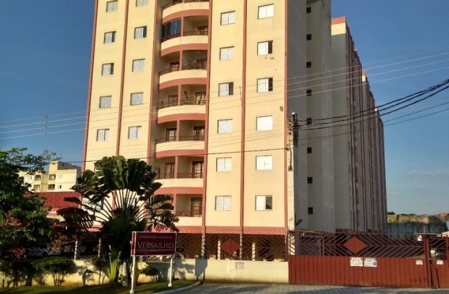 Imóvel Taubaté :: Condominio Versalhes / Apartamento / 61 m²